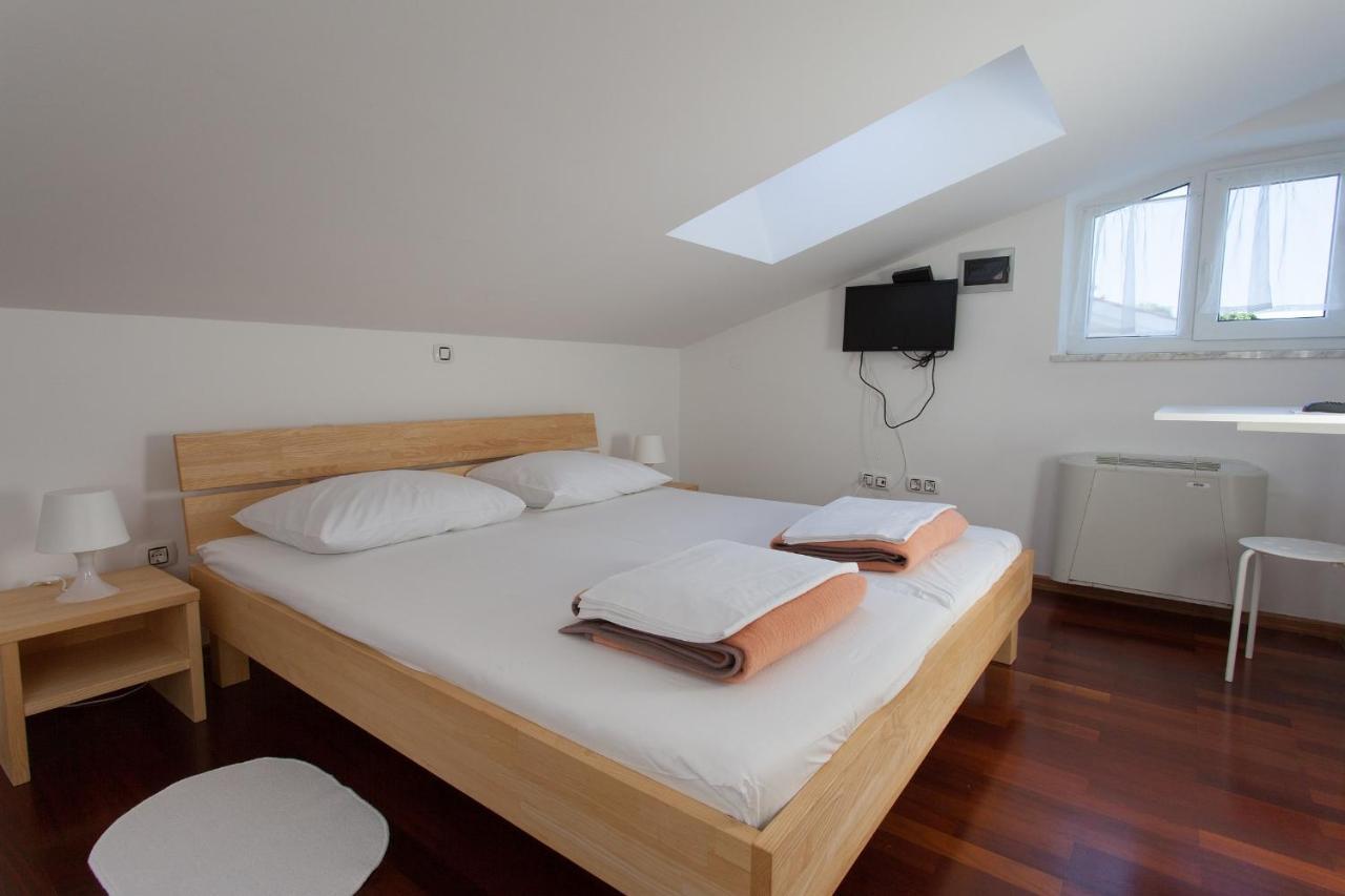 Bed&Breakfast Lucija Punat Exterior foto